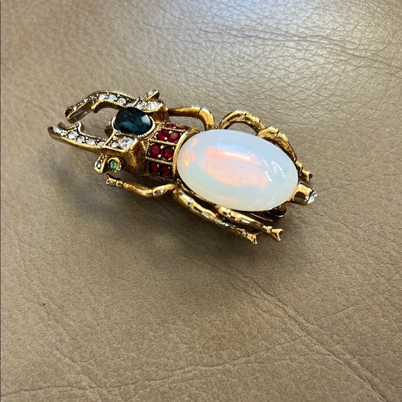 Joan Rivers Gold and White Insect Brooch with Opalescent Body - Picture 6 of 12
